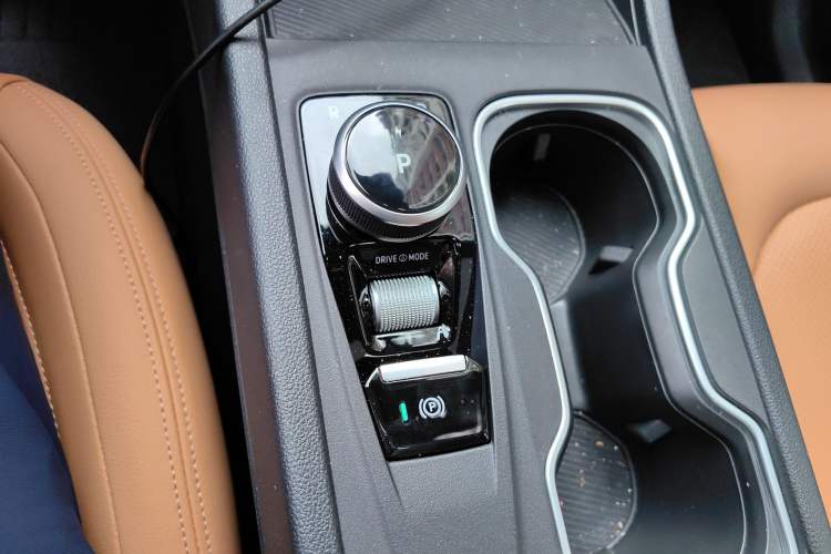 Used WM Motor W6 2021 520km ACE Advanced Intelligence Edition Gear Lever