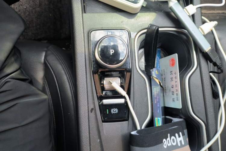 Used WM Motor W6 2021 520 km NEX Exploration Edition Gear Lever