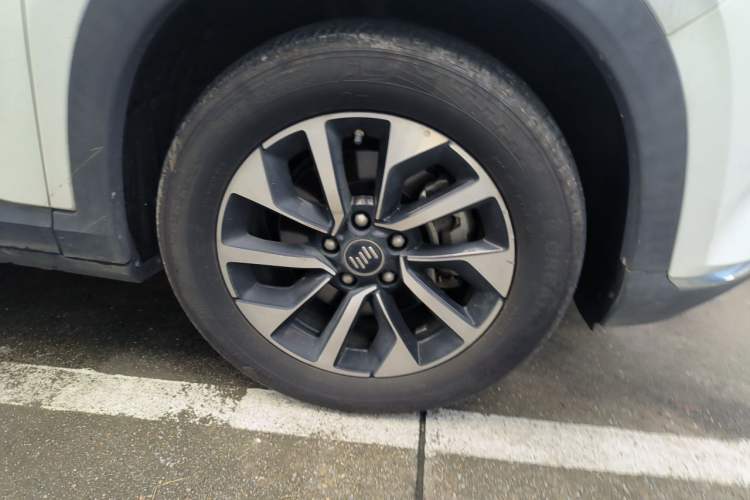 Used WM Motor W6 2021 520 km NEX Exploration Edition Right Front Wheel Hub