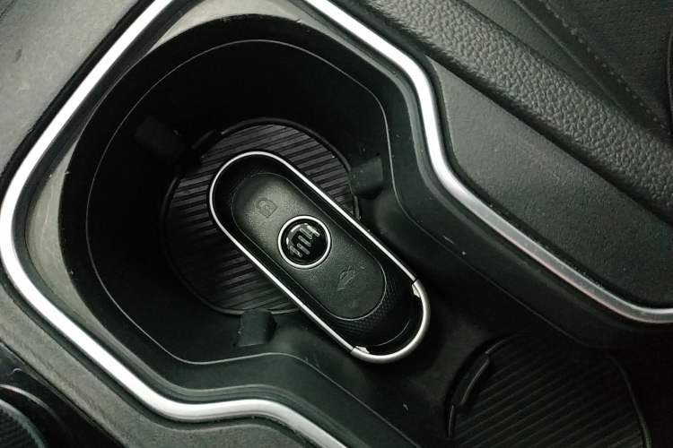 Used WM Motor W6 2021 520 km NEX Exploration Edition Vehicle Key