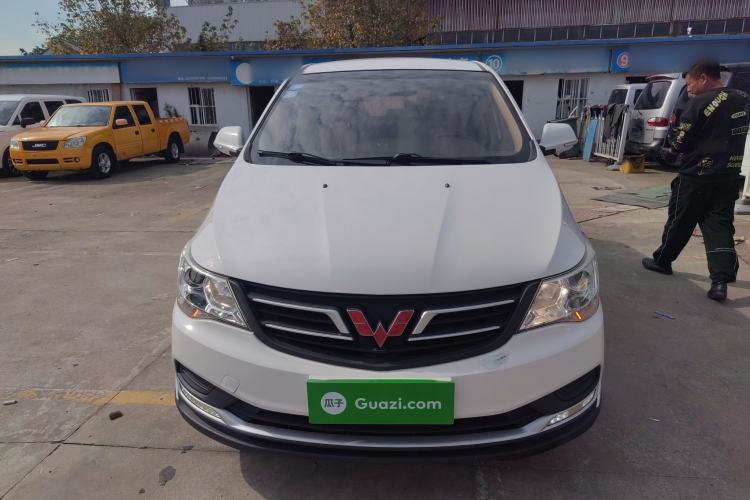 Used Wuling 730 2020 Commercial Vehicle 1.5L Manual Value Edition 7 Seats Front