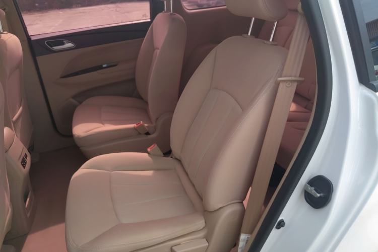 Used Wuling 730 2020 Commercial Vehicle 1.5L Manual Value Edition 7 Seats Left Rear Seat