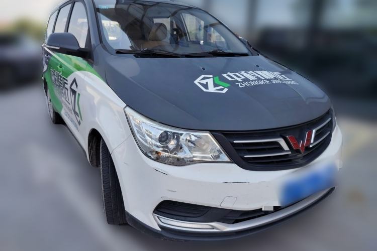 Used Wuling 730 2020 Commercial Vehicle 1.5L Manual Value Edition 7 Seats Front Right 45 Deg