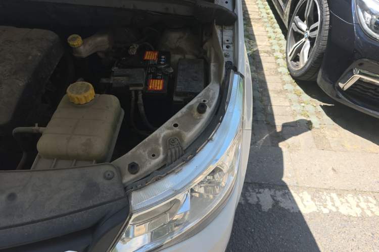 Used Wuling 730 2020 Commercial Vehicle 1.5L Manual Value Edition 7 Seats Engine Bay Left