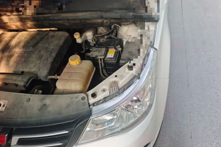 Used Wuling 730 2020 Commercial Vehicle 1.5L Manual Value Edition 7 Seats Engine Bay Left
