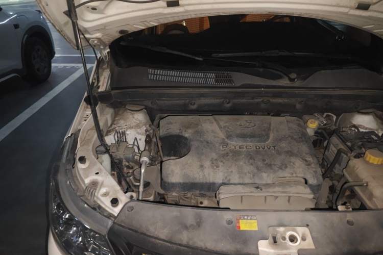 Used Wuling 730 2020 Commercial Vehicle 1.5L Manual Value Edition 7 Seats Engine Bay Right