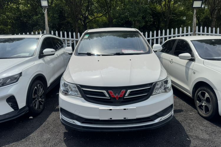 Used Wuling 730 2020 Commercial Vehicle 1.5L Manual Value Edition 7 Seats Exterior 1