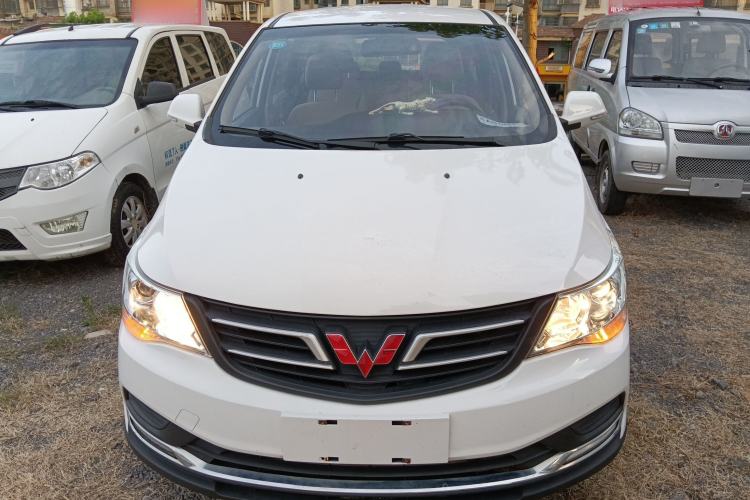 Used Wuling 730 2020 Commercial Vehicle 1.5L Manual Value Edition 7 Seats Exterior 1