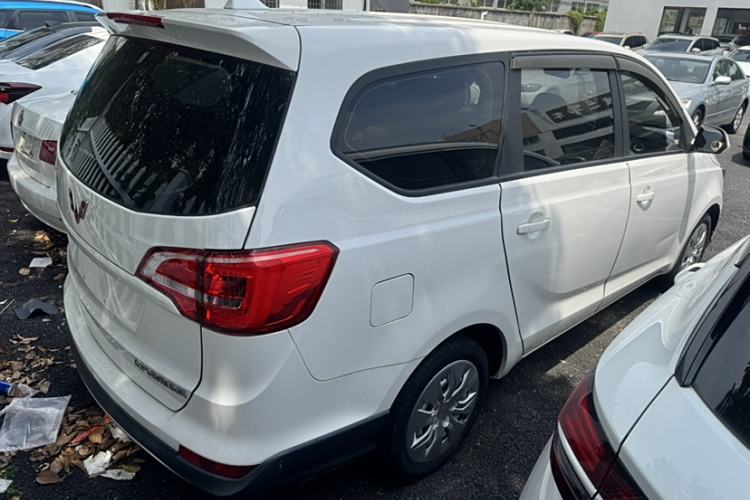 Used Wuling 730 2020 Commercial Vehicle 1.5L Manual Value Edition 7 Seats Exterior 4
