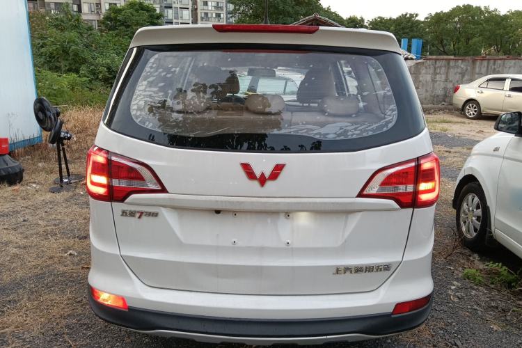 Used Wuling 730 2020 Commercial Vehicle 1.5L Manual Value Edition 7 Seats Exterior 4