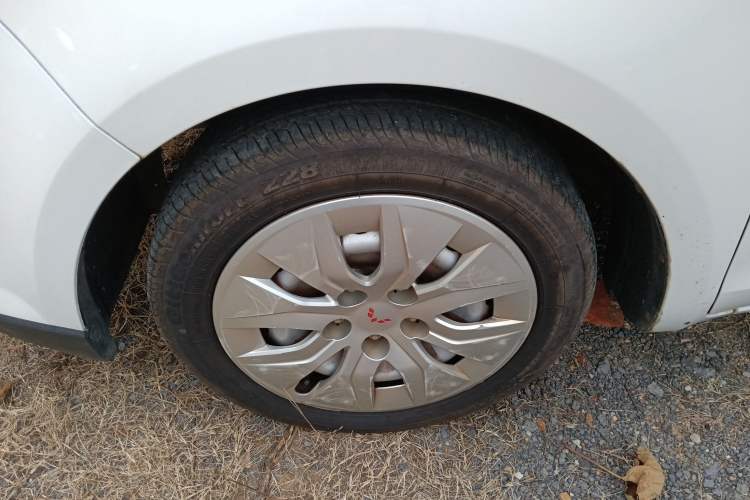 Used Wuling 730 2020 Commercial Vehicle 1.5L Manual Value Edition 7 Seats Exterior 7