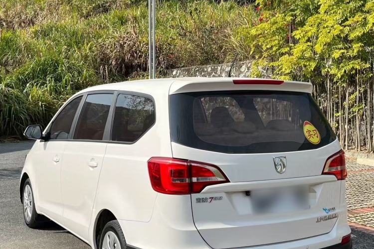 Used Wuling 730 2020 Commercial Vehicle 1.5L Manual Value Edition 7 Seats Exterior 8