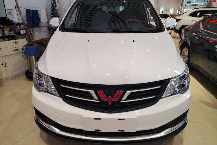 Used Wuling 730 2020 Commercial Vehicle 1.5L Manual Value Edition 7 Seats Front