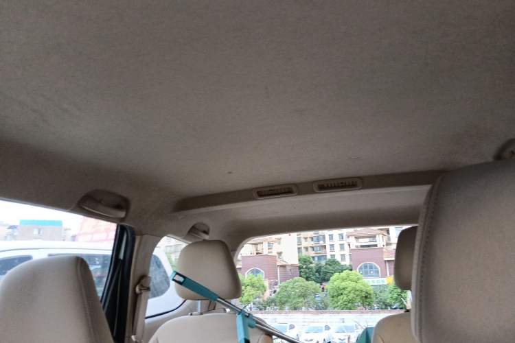 Used Wuling 730 2020 Commercial Vehicle 1.5L Manual Value Edition 7 Seats Headliner