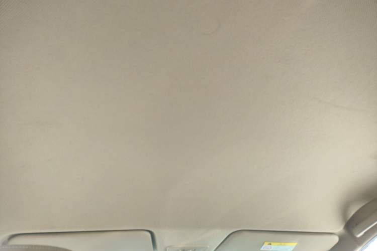 Used Wuling 730 2020 Commercial Vehicle 1.5L Manual Value Edition 7 Seats Headliner