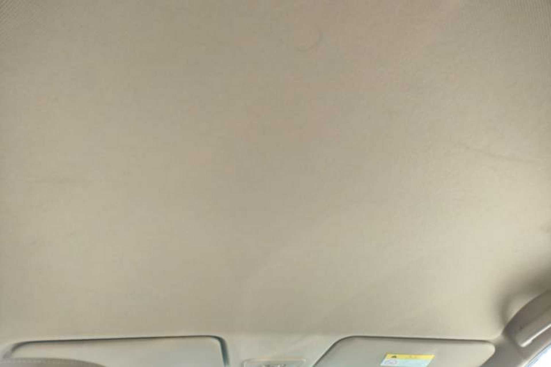 Used Wuling 730 2020 Commercial Vehicle 1.5L Manual Value Edition 7 Seats Headliner