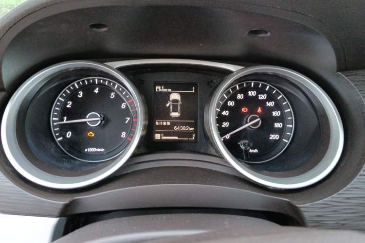 Used Wuling 730 2020 Commercial Vehicle 1.5L Manual Value Edition 7 Seats Instrument Cluster