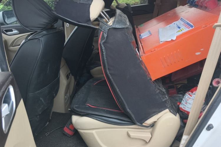 Used Wuling 730 2020 Commercial Vehicle 1.5L Manual Value Edition 7 Seats Left Rear Seat
