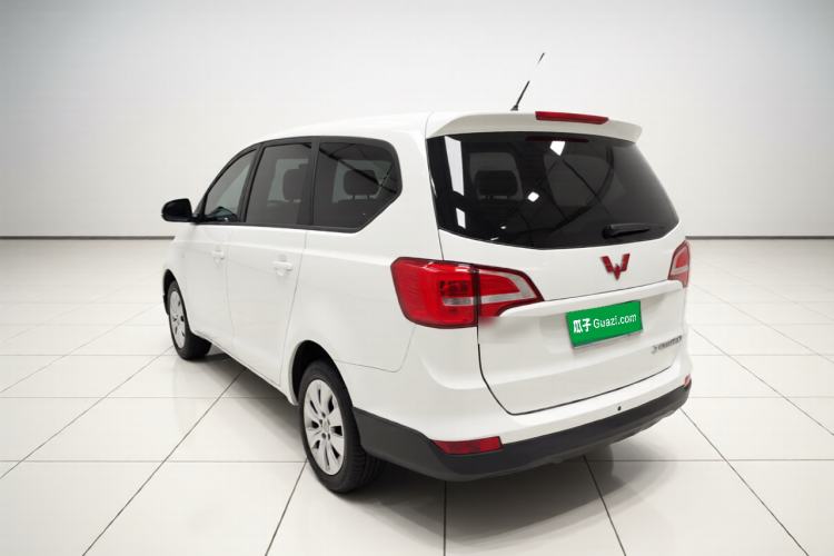 Used Wuling 730 2020 Commercial Vehicle 1.5L Manual Value Edition 7 Seats Rear Left 45 Deg