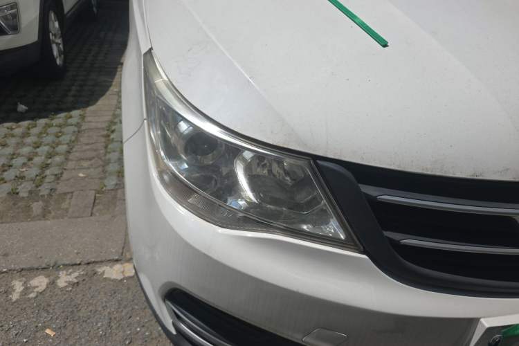 Used Wuling 730 2020 Commercial Vehicle 1.5L Manual Value Edition 7 Seats Right Front Headlight