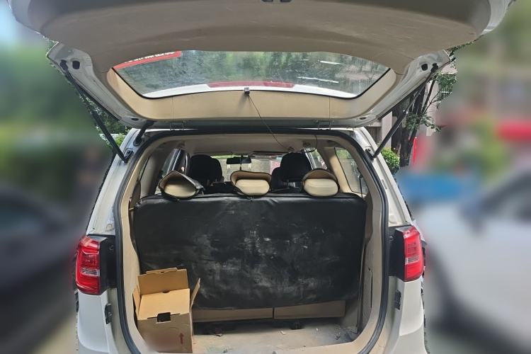 Used Wuling 730 2020 Commercial Vehicle 1.5L Manual Value Edition 7 Seats Trunk