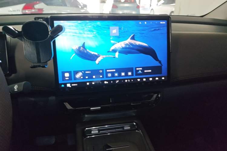 Used Wuling 730 2025 Model 1.5T CVT Elite Edition Audio And AC Panel