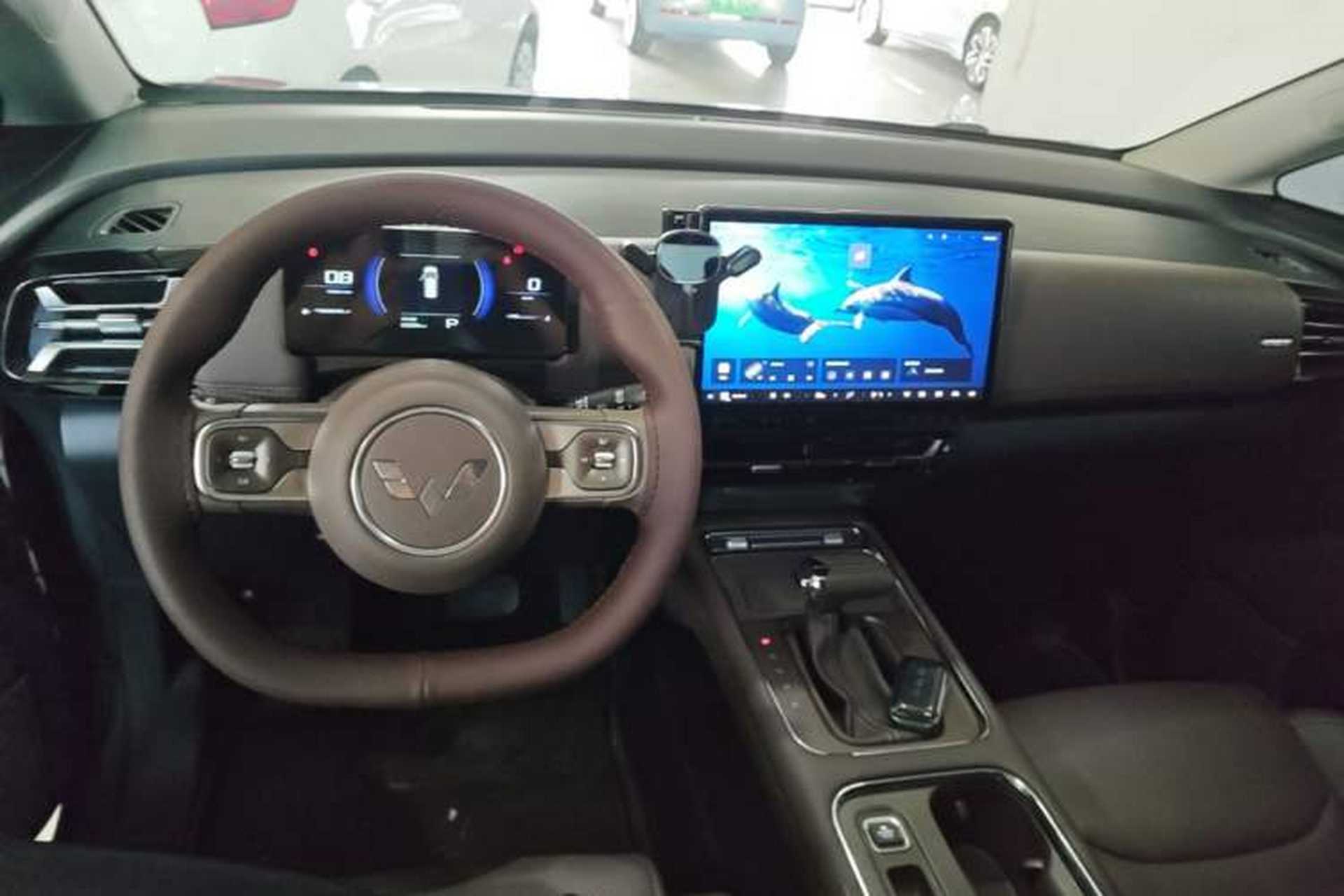 Used Wuling 730 2025 Model 1.5T CVT Elite Edition Center Console