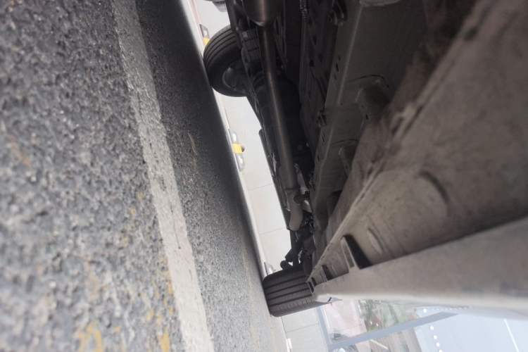 Used Wuling 730 2025 Model 1.5T CVT Elite Edition Chassis Front Left