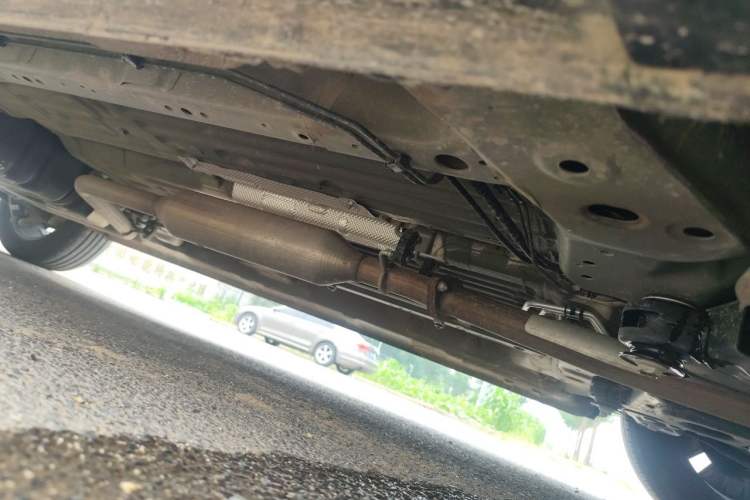 Used Wuling 730 2025 Model 1.5T CVT Elite Edition Chassis Front Right