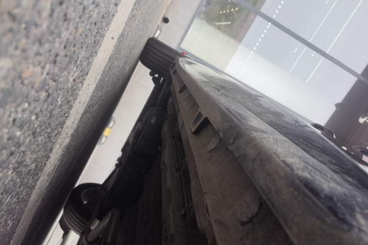 Used Wuling 730 2025 Model 1.5T CVT Elite Edition Chassis Front Right