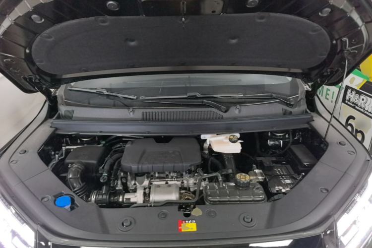 Used Wuling 730 2025 Model 1.5T CVT Elite Edition Engine Bay