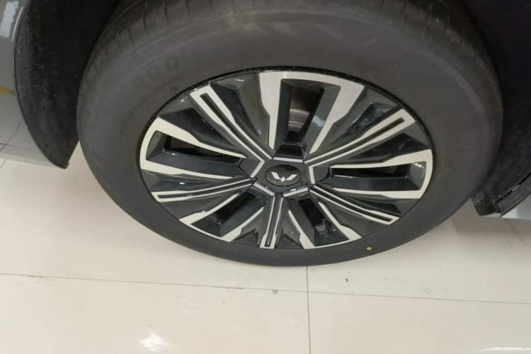 Used Wuling 730 2025 Model 1.5T CVT Elite Edition Exterior 5