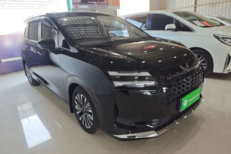 Used Wuling 730 2025 Model 1.5T CVT Elite Edition Front Right 45 Deg