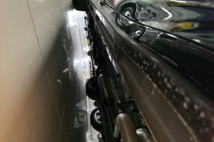 Used Wuling 730 2025 Model 1.5T CVT Elite Edition Left Side Sill