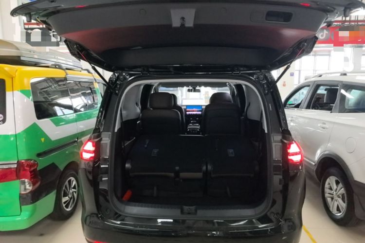 Used Wuling 730 2025 Model 1.5T CVT Elite Edition Trunk