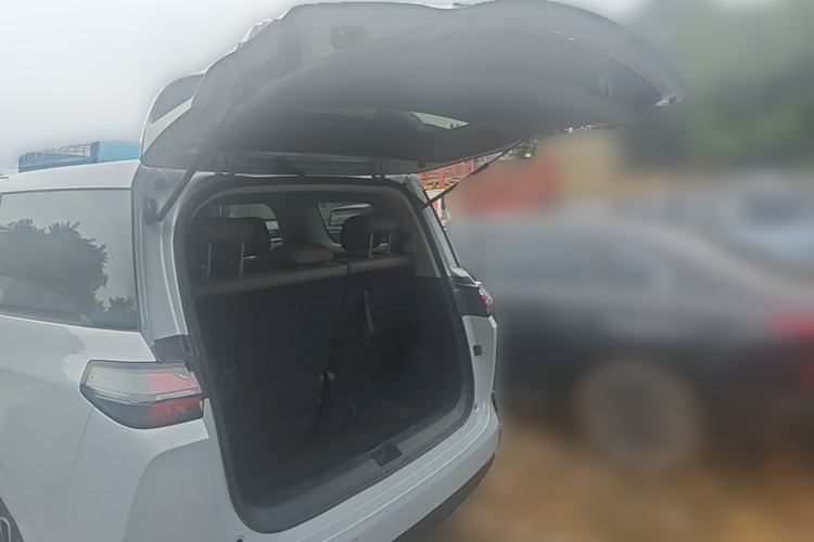 Used Wuling 730 2025 Model 1.5T CVT Elite Edition Trunk