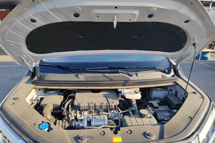 Used Wuling 730 2025 Model 1.5T CVT Elite Edition Engine Bay