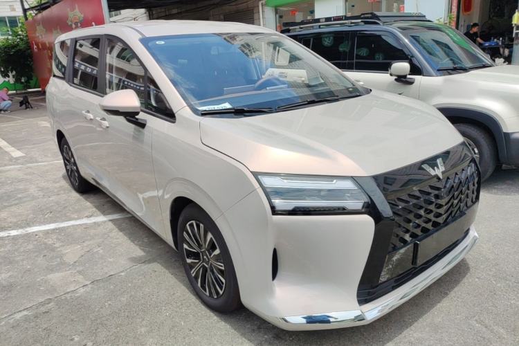 Used Wuling 730 2025 Model 1.5T CVT Elite Edition Front Right 45 Deg