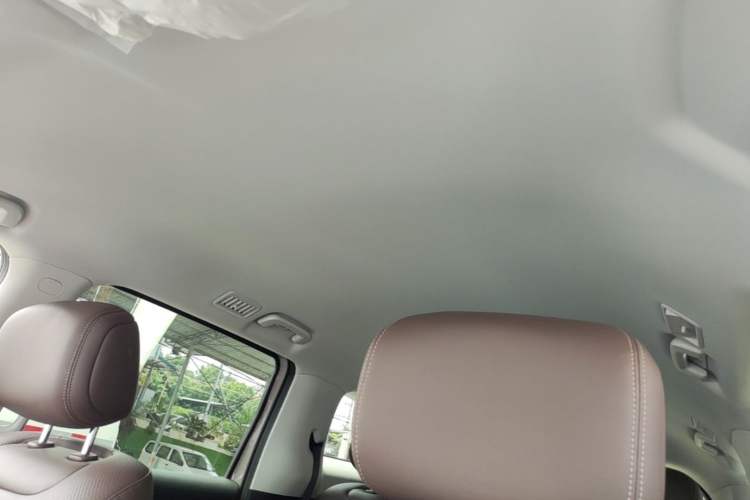 Used Wuling 730 2025 Model 1.5T CVT Elite Edition Headliner