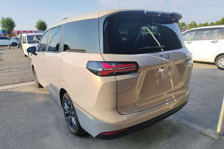 Used Wuling 730 2025 Model 1.5T CVT Elite Edition Rear Left 45 Deg