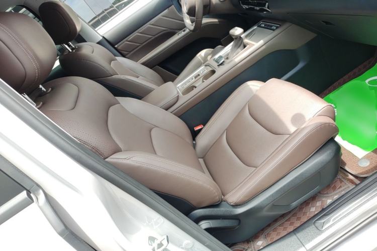 Used Wuling 730 2025 Model 1.5T CVT Elite Edition Right Front Seat
