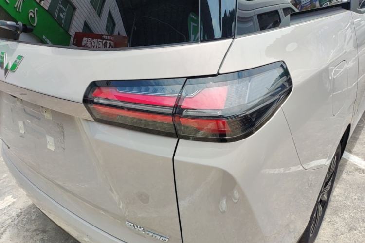 Used Wuling 730 2025 Model 1.5T CVT Elite Edition Right Rear Taillight
