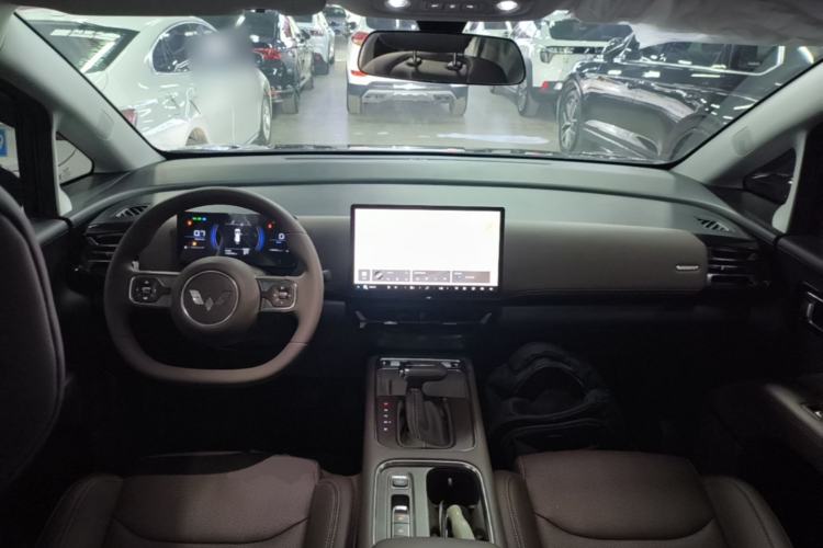 Used Wuling 730 2025 Model 1.5T CVT Elite Edition Center Console