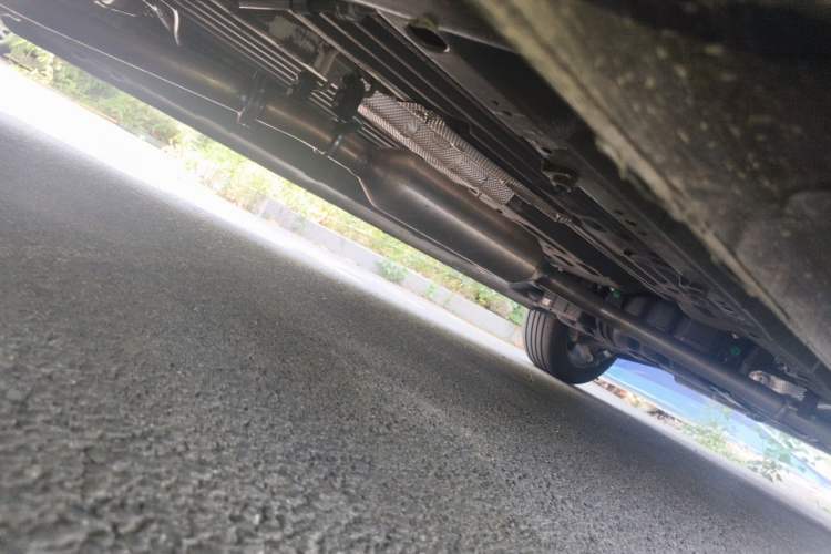 Used Wuling 730 2025 Model 1.5T CVT Elite Edition Chassis Front Left