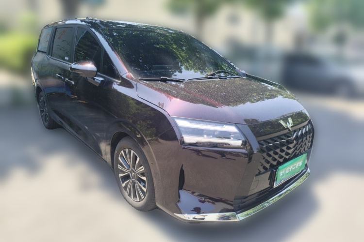 Used Wuling 730 2025 Model 1.5T CVT Elite Edition Front Right 45 Deg