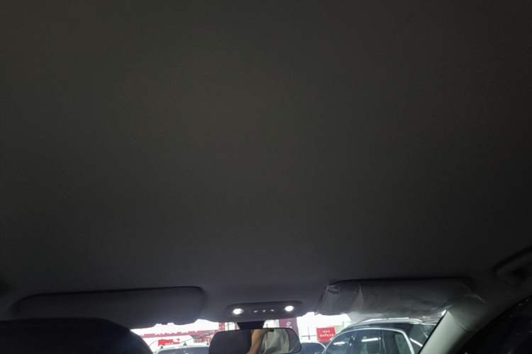 Used Wuling 730 2025 Model 1.5T CVT Elite Edition Headliner