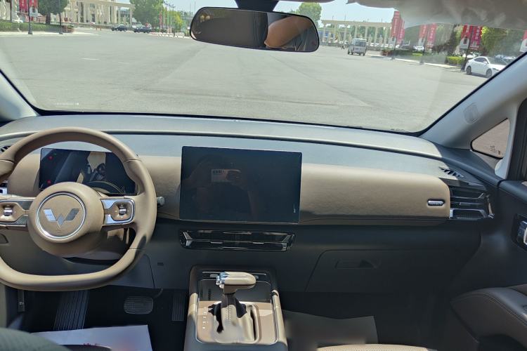 Used Wuling 730 2025 Model 1.5T CVT Elite Edition Interior 2