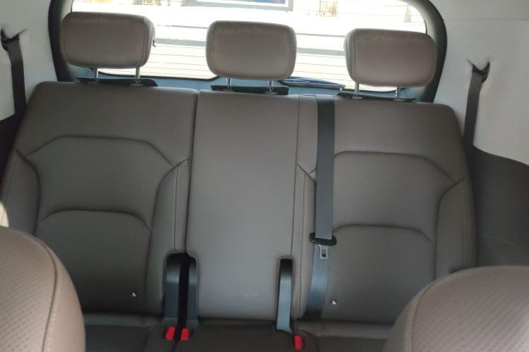 Used Wuling 730 2025 Model 1.5T CVT Elite Edition Interior 4