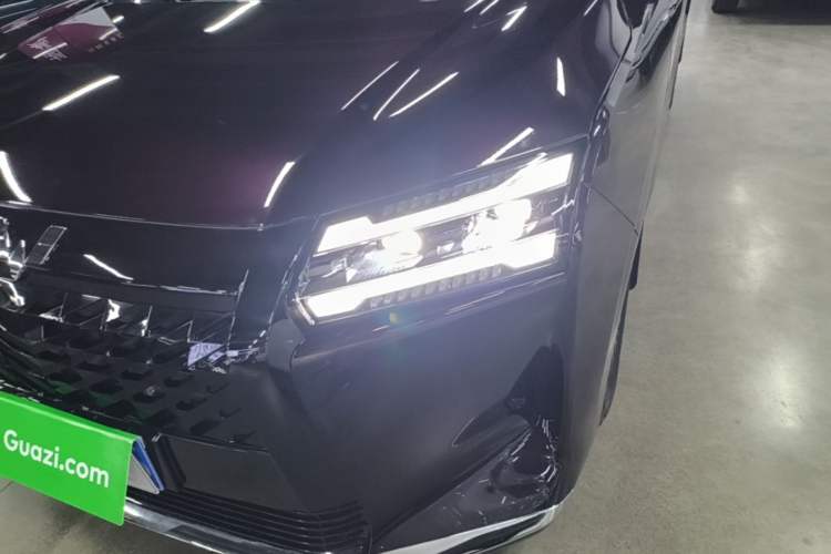 Used Wuling 730 2025 Model 1.5T CVT Elite Edition Left Front Headlight