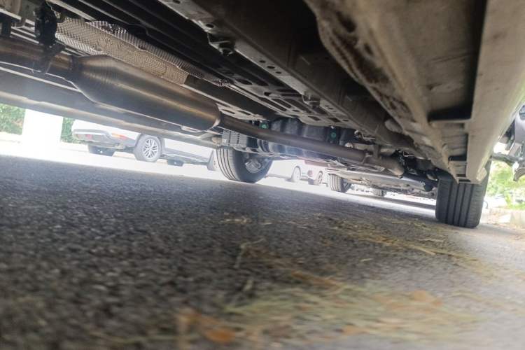 Used Wuling 730 2025 Model 1.5T CVT Elite Edition Chassis Front Left